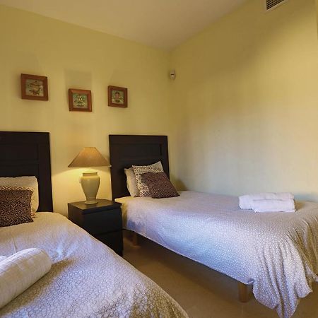 R6 Los Patios 2 Bedroom 马尔韦利亚 外观 照片